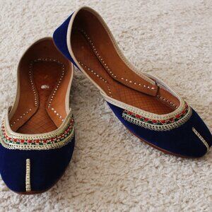 NWOT Royal Blue Embroidered Leather Nagra Jutti Mojari Khussa Ethnic Shoes